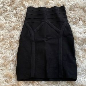 Black bodycon skirt